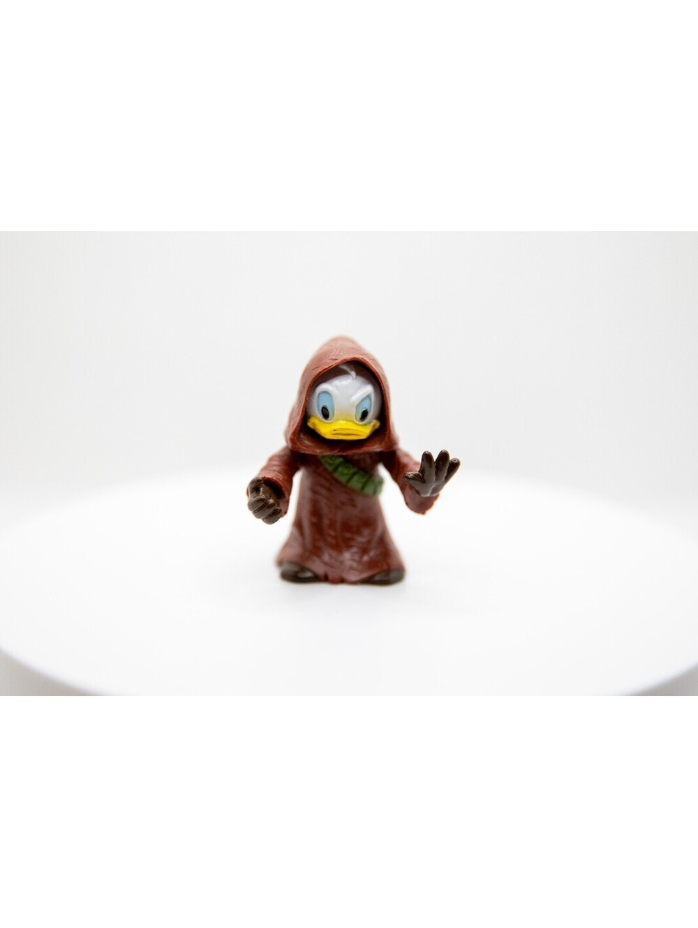 Genuine Disney LFL 2011 Huey / Donald Nephew Star Wars Jawa PVC Figurine